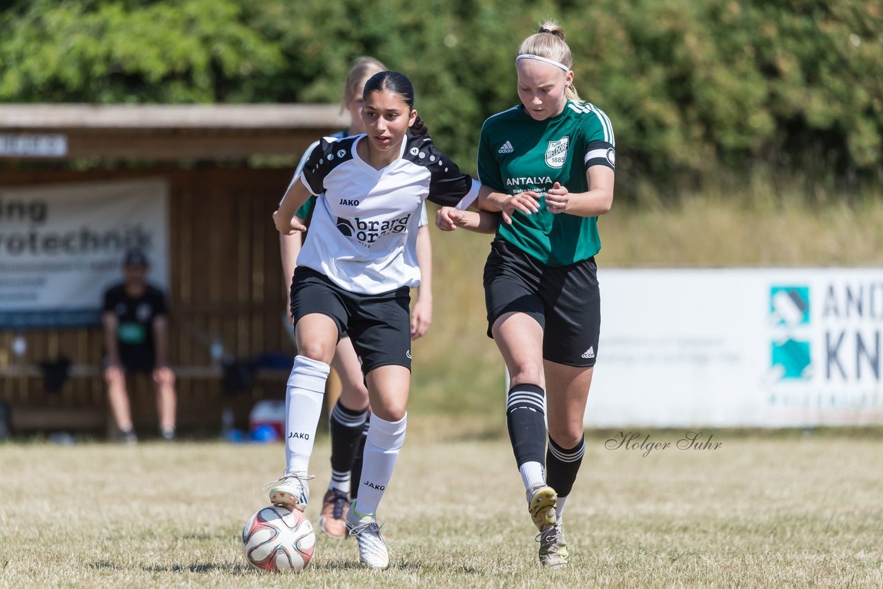 Bild 76 - wBJ TuRa Meldorf/Buesum - JFV Luebeck : Ergebnis: 1:0